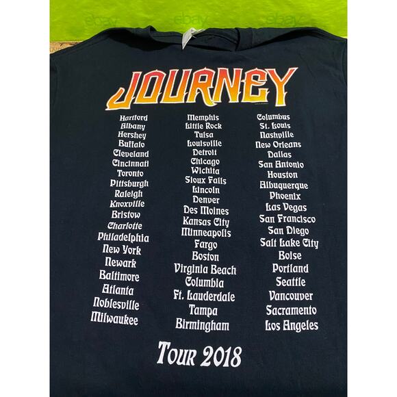 Journey Tour 2018 Black T-Shirt Size M Wings Graphic Gildan Heavy Cotton Rock - Picture 4 of 10